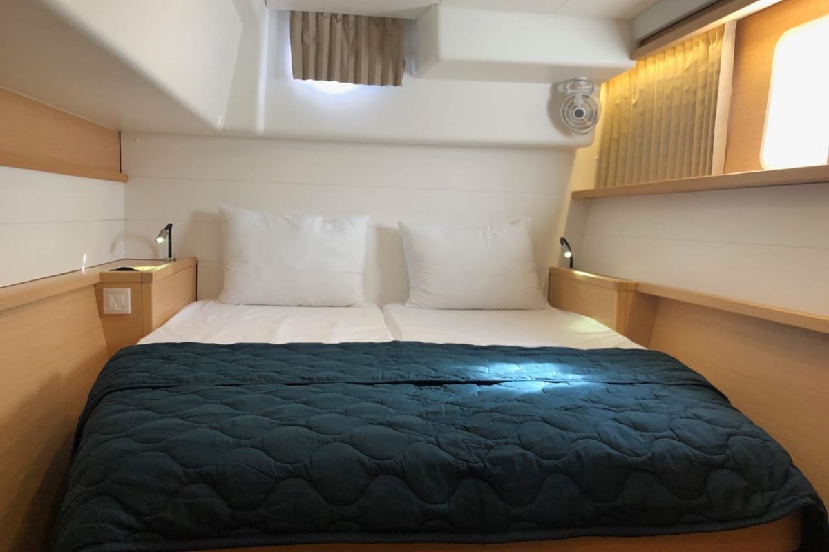 Cabin on Aristofanis, a Lagoon 450 F catamaran at Municipal Unit of Lefkada, Greece