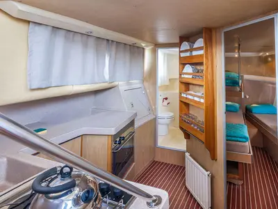 Galley of 1020-45, a Pénichette 1020 motorboat at Bram, France