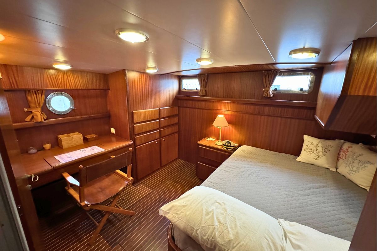 Cabin on Lupo, a Gulet Motorboat motorboat at Figari/Golfo Aranci, Italy