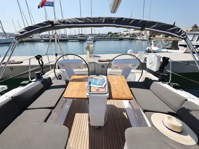 Cockpit of Tortuga, a Hanse Yachts Hanse 458 sailboat at Općina Sukošan, Croatia