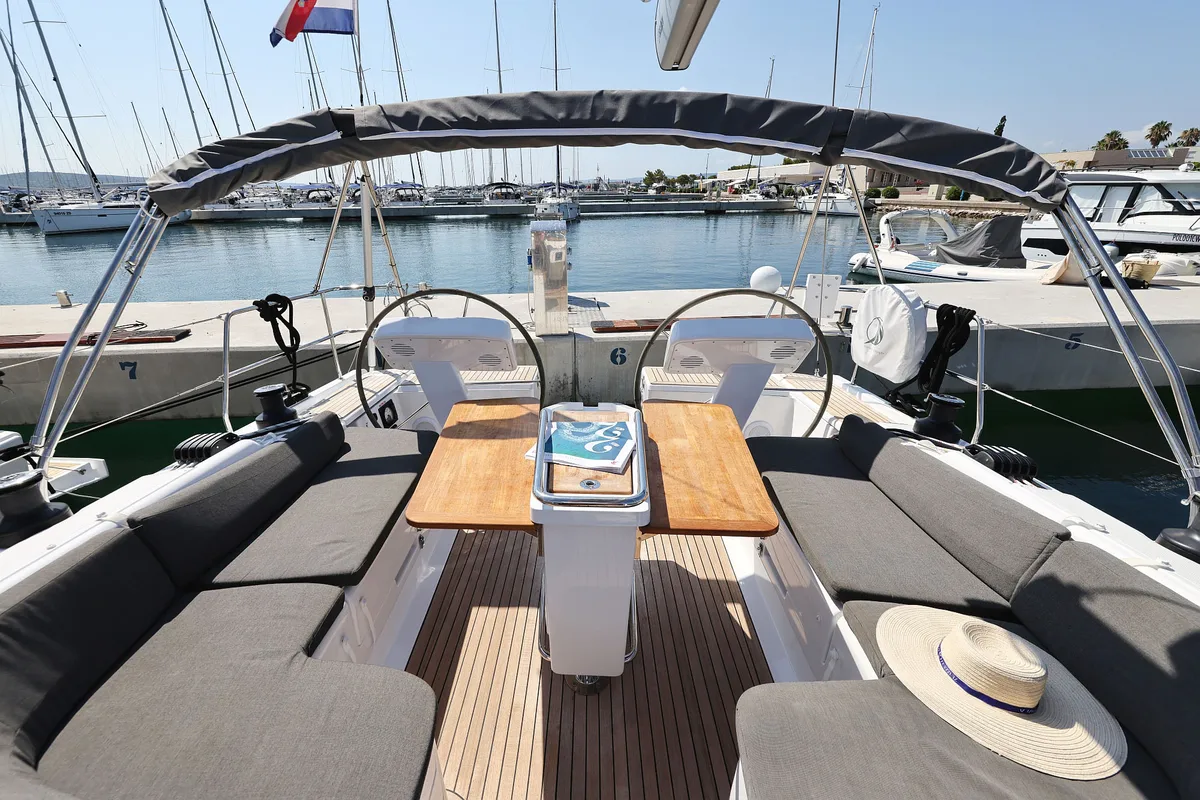 Cockpit of Tortuga, a Hanse Yachts Hanse 458 sailboat at Općina Sukošan, Croatia