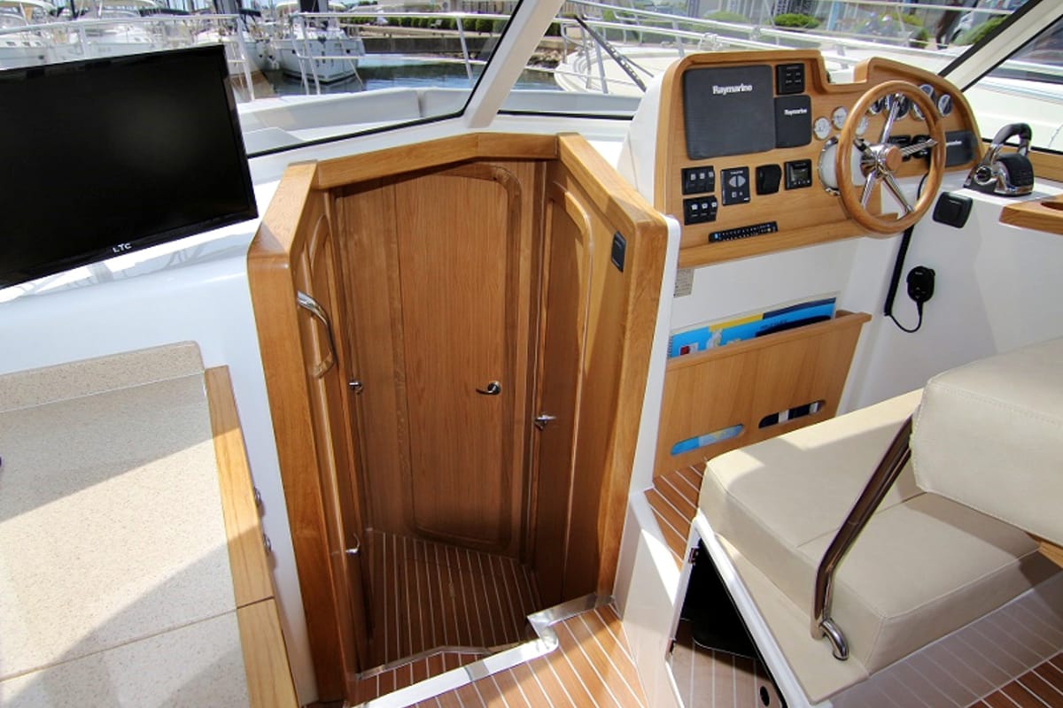 Deck of Mirta, a SAS - Vektor Adriana 36 motorboat at Općina Sukošan, Croatia