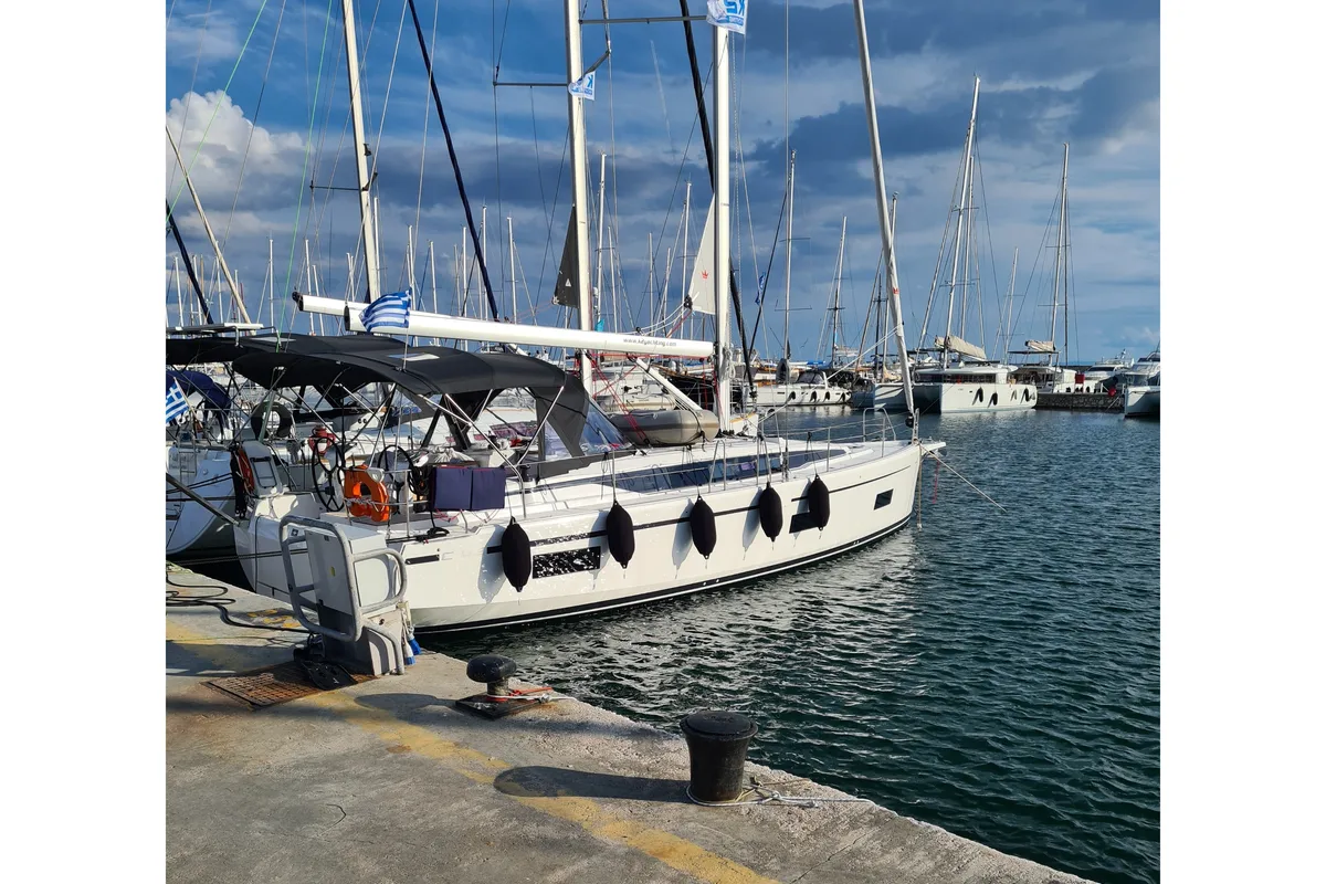 Exterior view of Melia, a Bavaria C42 sailboat at Tourlos, Greece