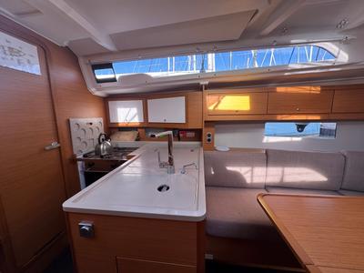Galley of Rhapsody, a Dufour 37 sailboat at La Rochelle, France