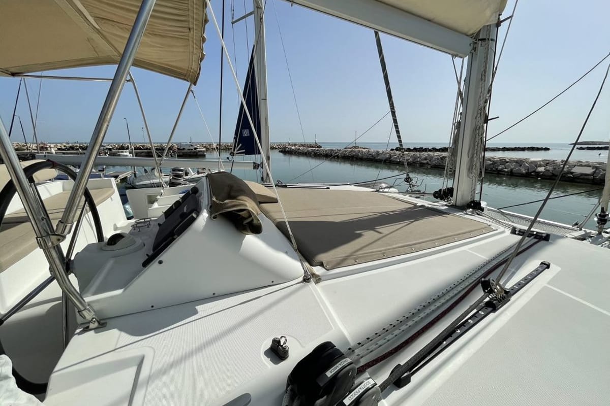 Deck of Zia Nella, a Lagoon 450 Fly catamaran at Grad Vis, Croatia