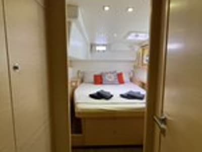 Cabin on Zia Nella, a Lagoon 450 Fly catamaran at Grad Vis, Croatia