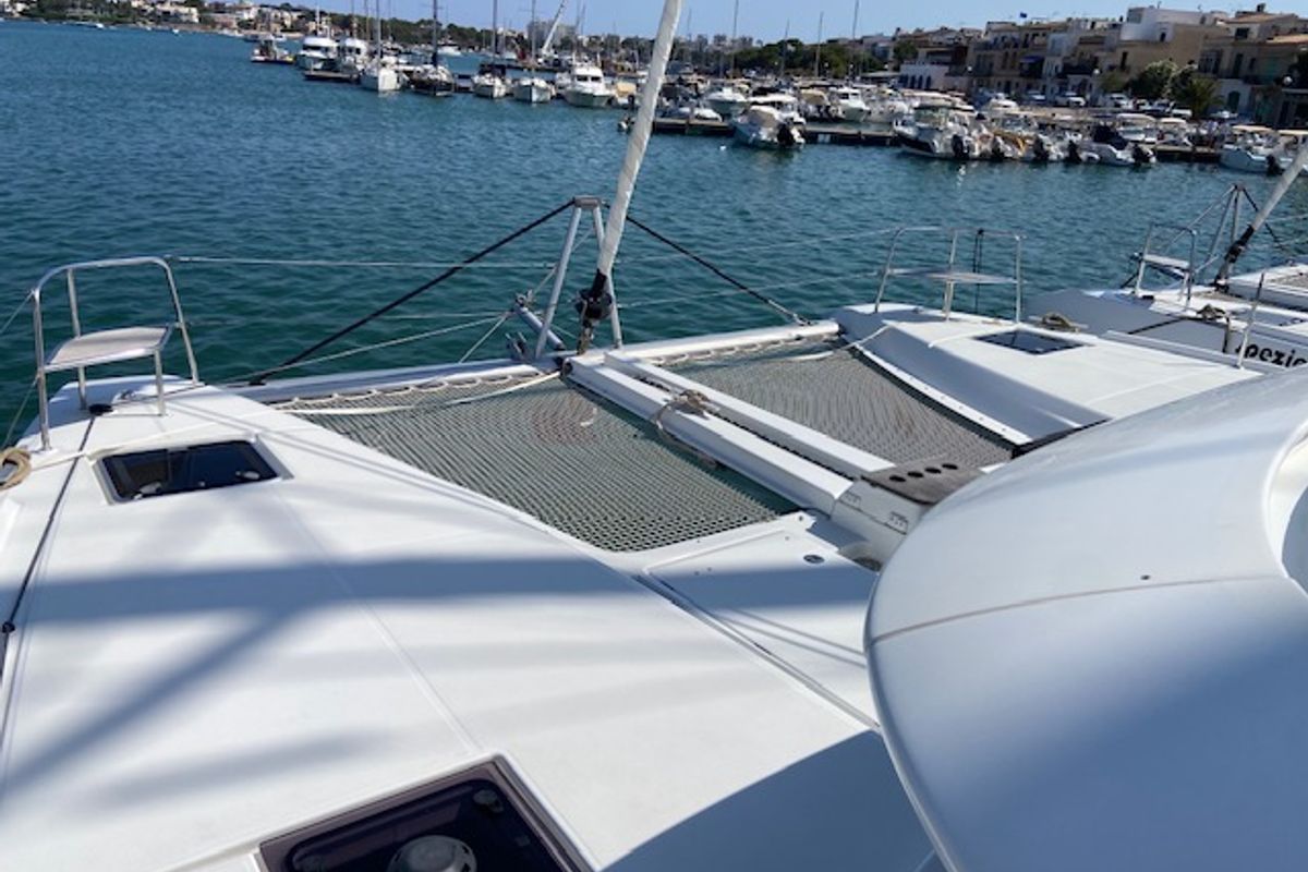 Deck of Star of the Seas IV, a Lagoon 46 catamaran at Alameda, United States