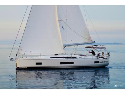 Exterior view of Arianna - Water maker, Solar Panel, a Beneteau Oceanis 46.1 sailboat at Tonnarella, Italy