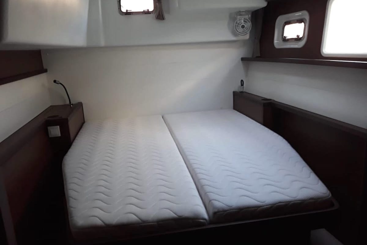 Cabin on Escapade, a Lagoon 450 Fly catamaran at Athens, Greece