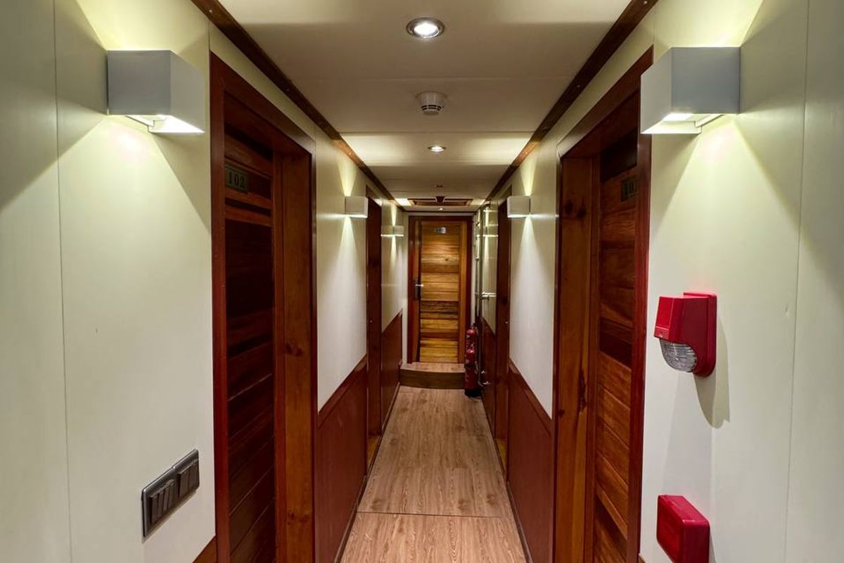 North Seven Liveaboard, a Custom Made North Seven yacht at Malé, Maldives
