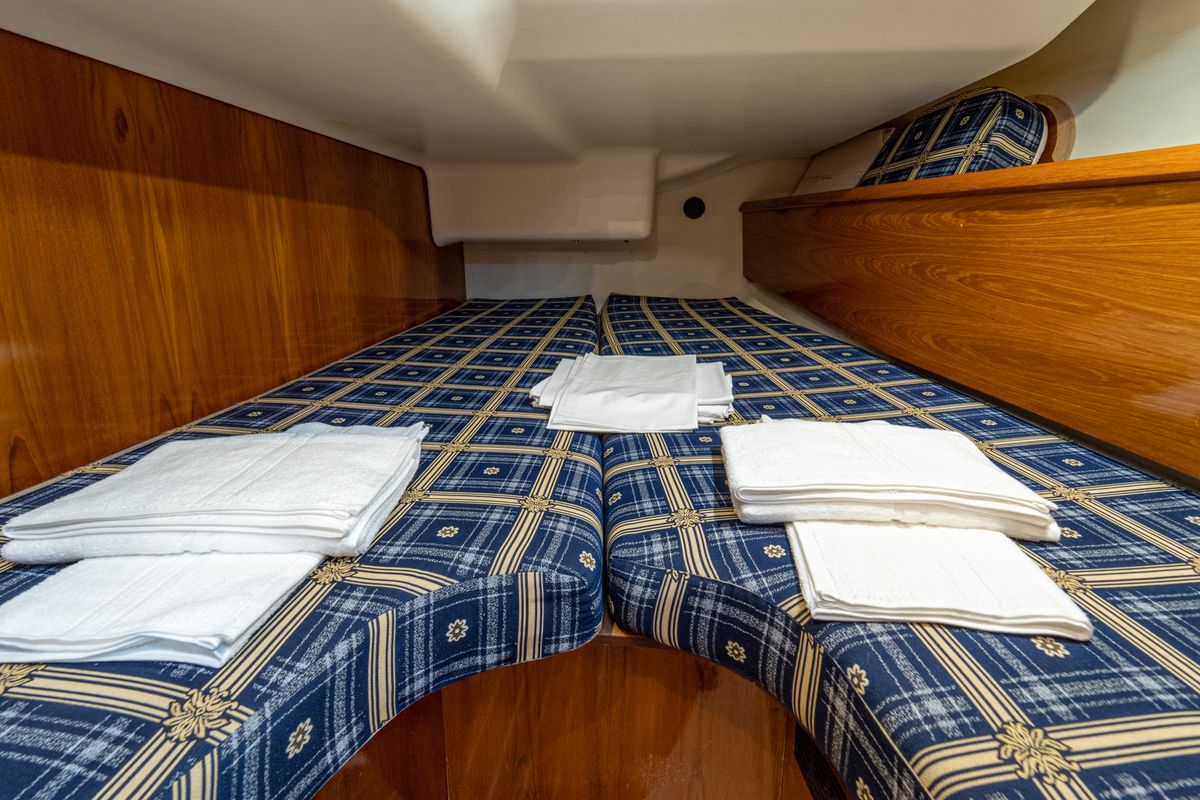 Cabin on Tatanos, a Jeanneau Sun Odyssey 43  sailboat at Kavala, Greece