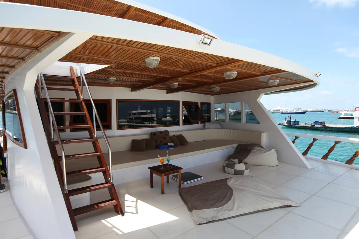 CAB1, a Motoryacht Motoryacht yacht at Malé, Maldives