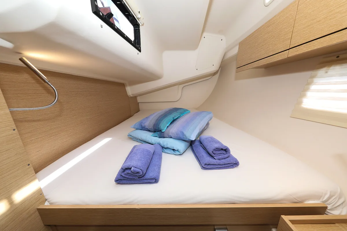Cabin on Blue Eagle, a Hanse Yachts Hanse 418 sailboat at Grad Kaštela, Croatia