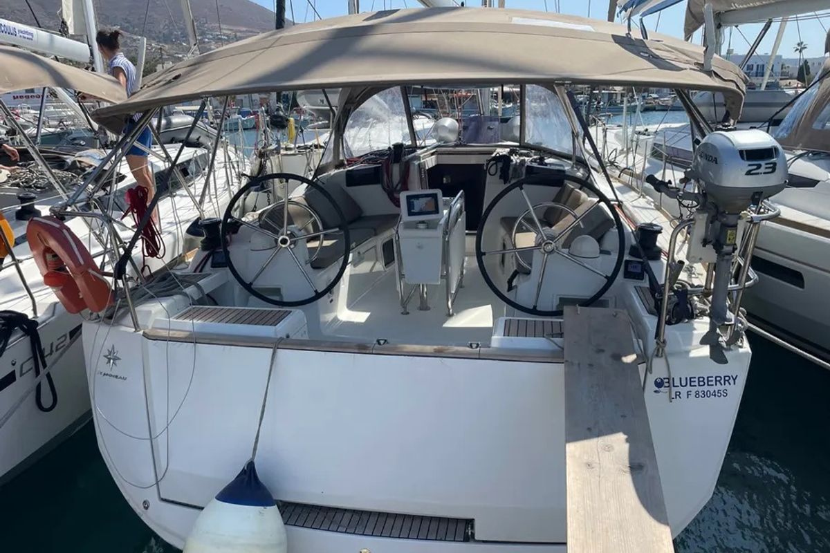 Cockpit of Blueberry, a Jeanneau Sun Odyssey 419 sailboat at Parikia, Greece