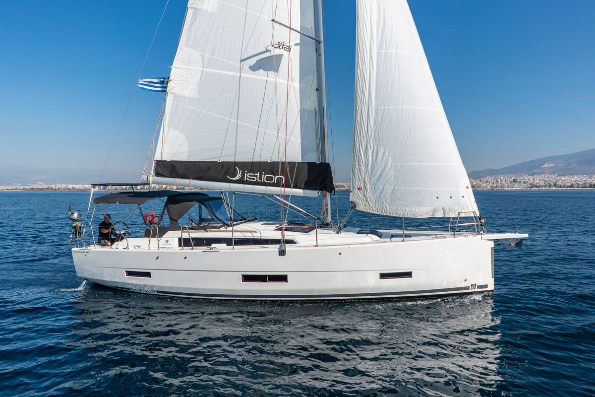 Exterior view of Agnes, a Dufour 390 sailboat at Kos, Greece
