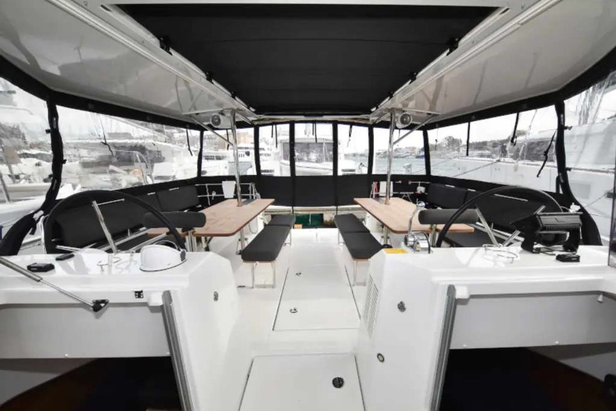 Deck of New Horizons II, a Jeanneau Sun Loft 47 sailboat at La Favière, France
