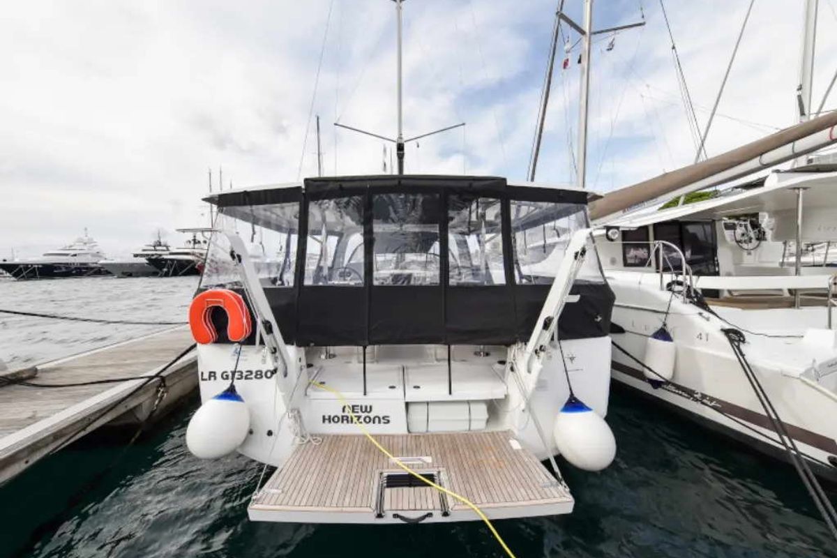 Exterior view of New Horizons II, a Jeanneau Sun Loft 47 sailboat at La Favière, France