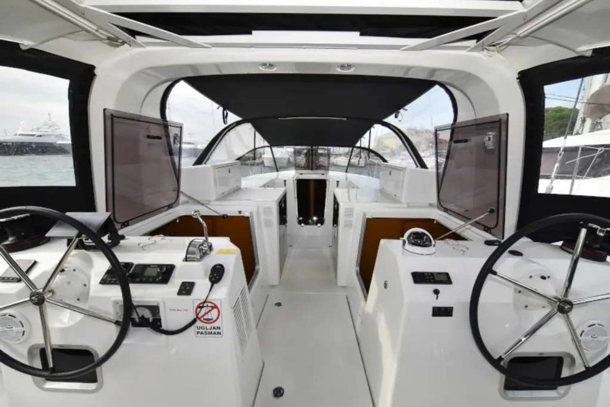 Cockpit of New Horizons II, a Jeanneau Sun Loft 47 sailboat at La Favière, France