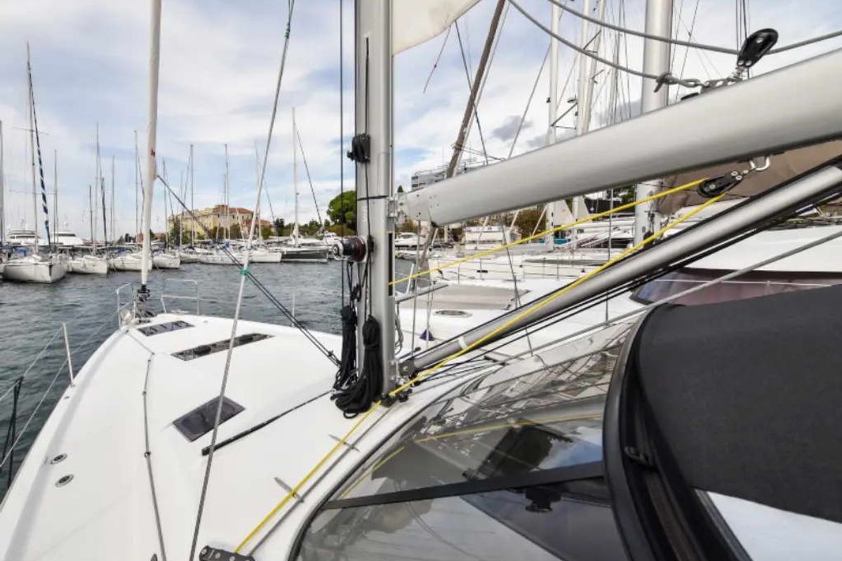 Exterior view of New Horizons II, a Jeanneau Sun Loft 47 sailboat at La Favière, France