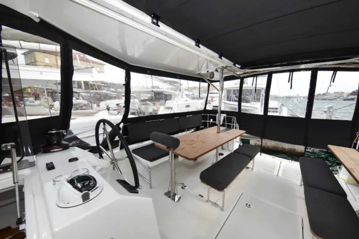 Deck of New Horizons II, a Jeanneau Sun Loft 47 sailboat at La Favière, France