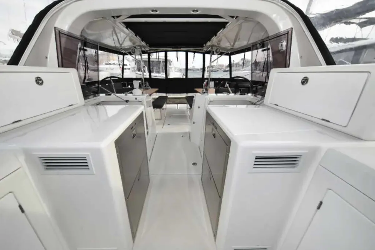 Deck of New Horizons II, a Jeanneau Sun Loft 47 sailboat at La Favière, France
