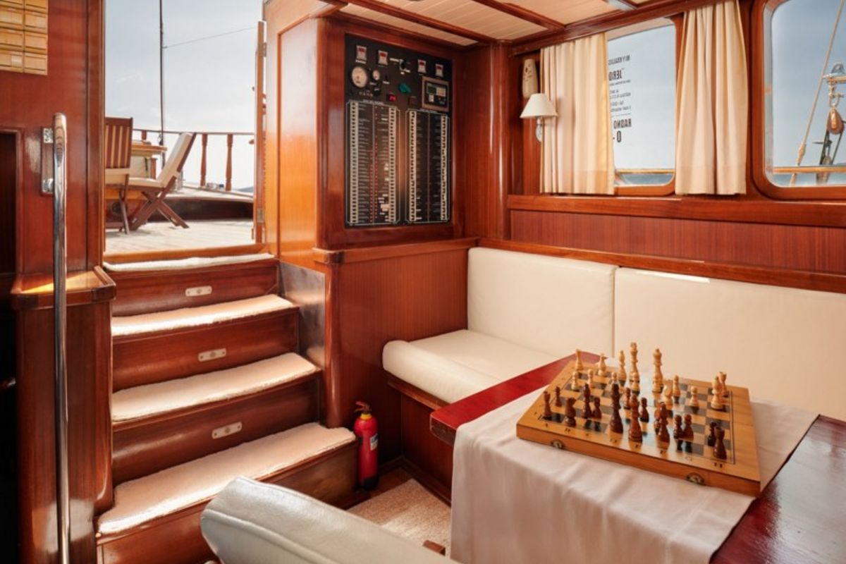 Salon of QUEEN OF ADRIATIC, a Gulet Gulet gulet at Grad Kaštela, Croatia