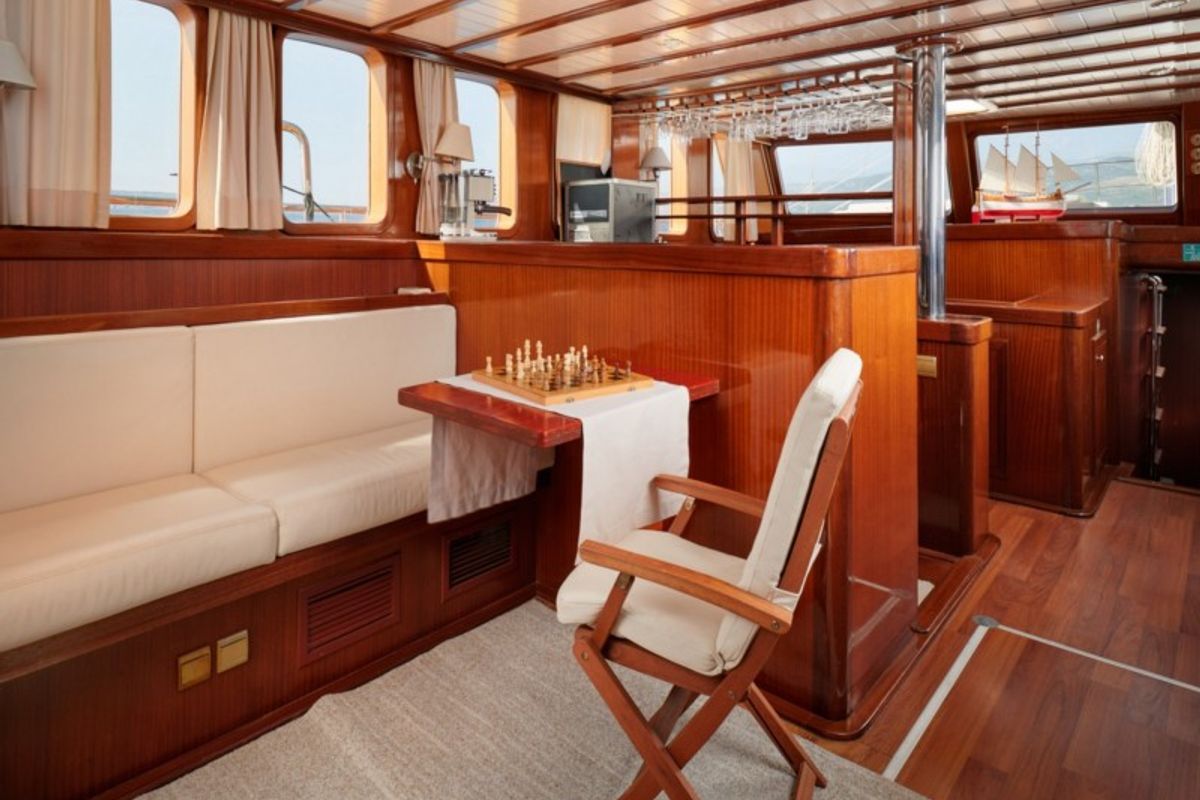 Salon of QUEEN OF ADRIATIC, a Gulet Gulet gulet at Grad Kaštela, Croatia