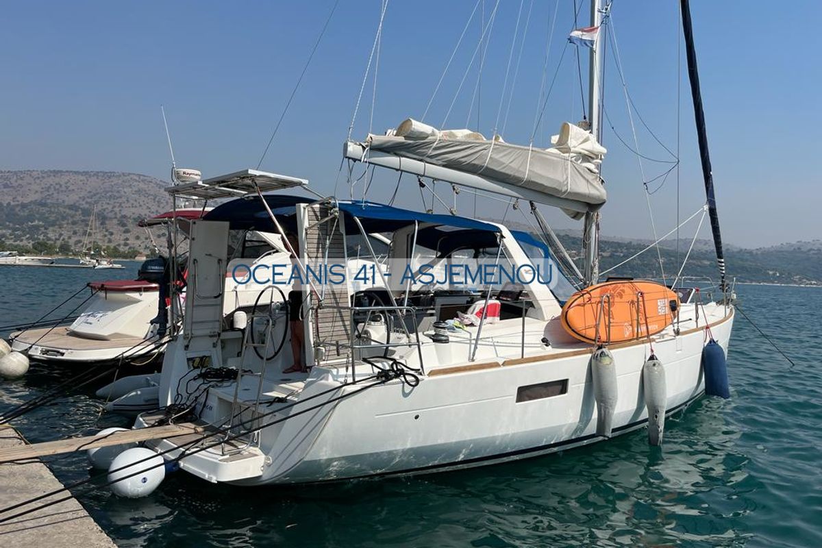 Exterior view of Comfort, a Beneteau Oceanis 41 sailboat at Gouvia, Greece