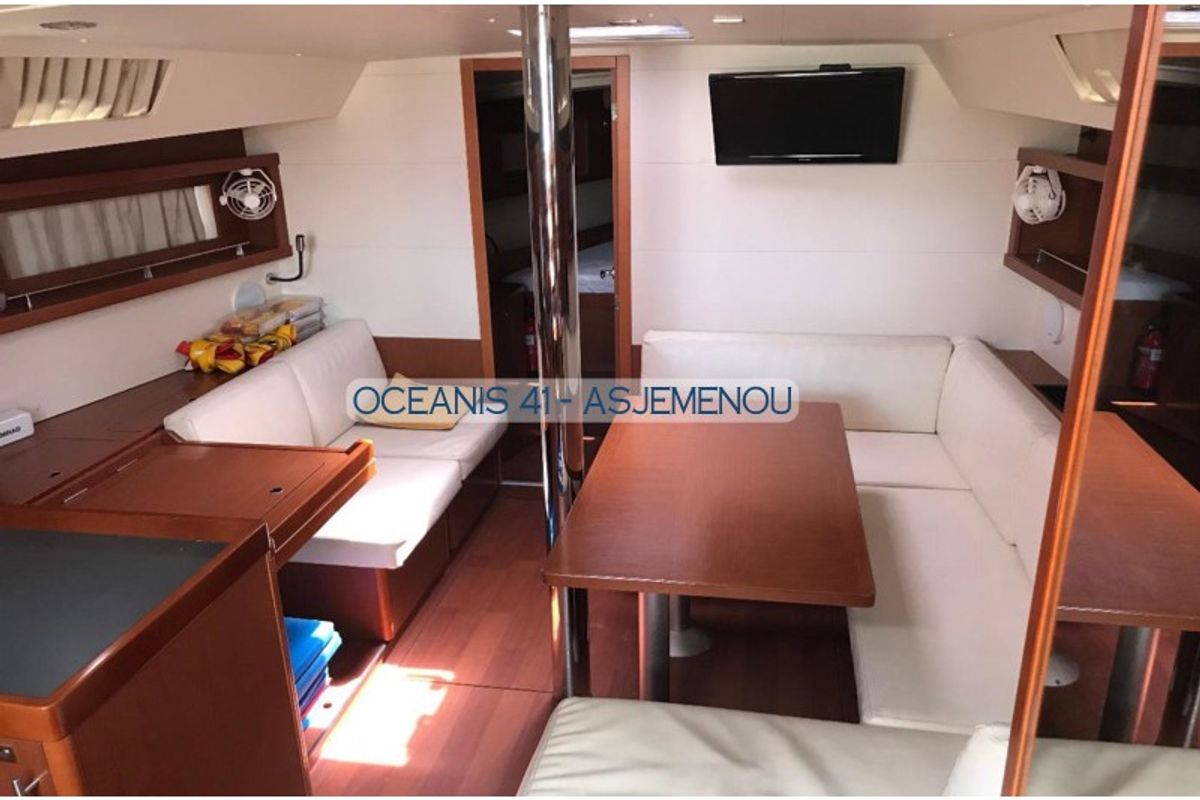 Salon of Comfort, a Beneteau Oceanis 41 sailboat at Gouvia, Greece