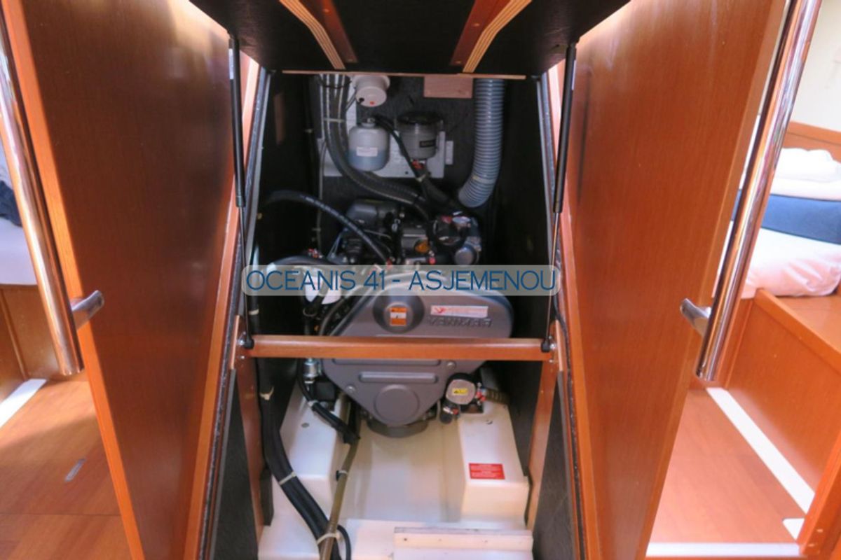 Comfort, a Beneteau Oceanis 41 sailboat at Gouvia, Greece