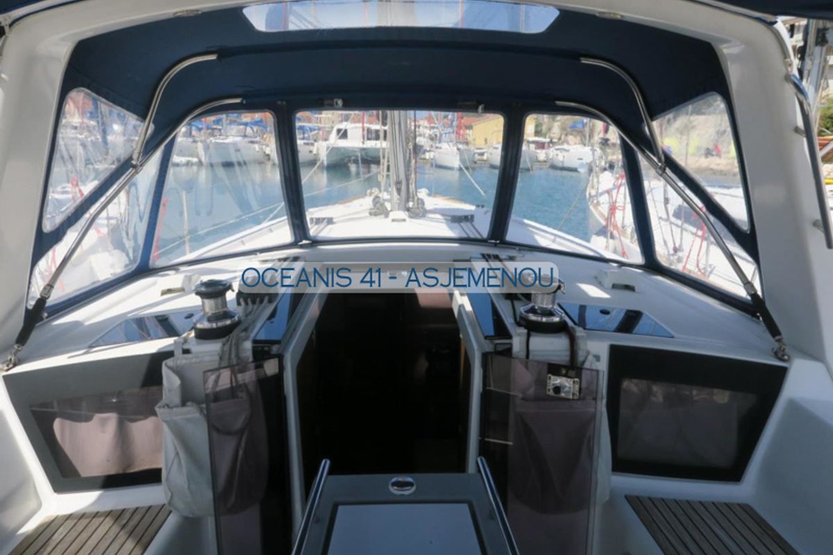 Cockpit of Comfort, a Beneteau Oceanis 41 sailboat at Gouvia, Greece