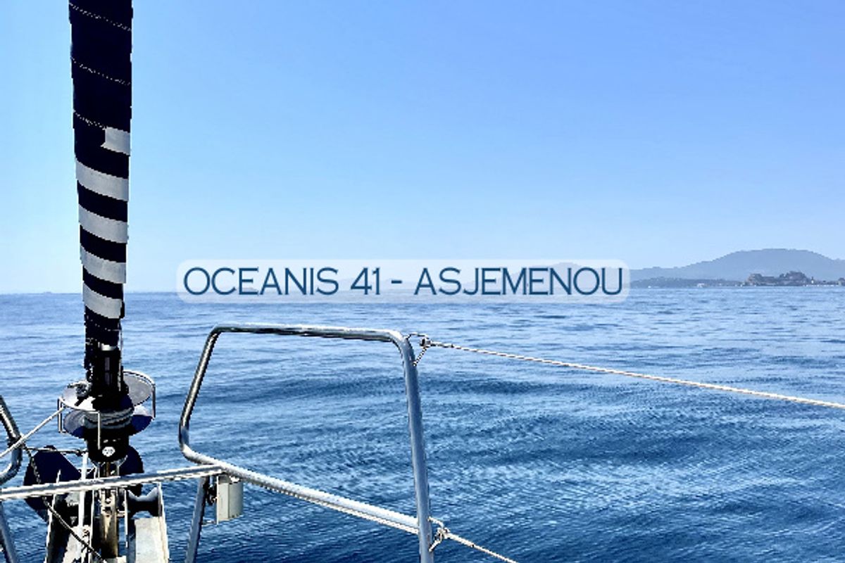 Deck of Comfort, a Beneteau Oceanis 41 sailboat at Gouvia, Greece
