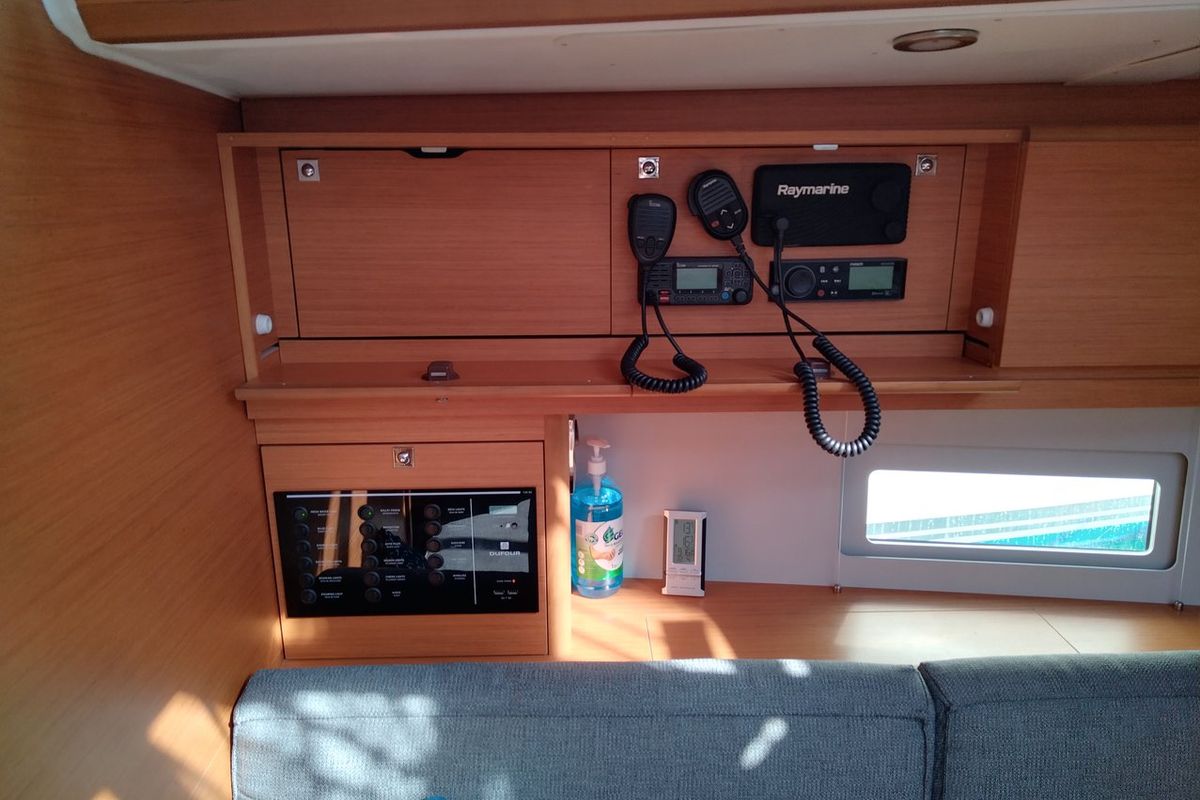 Salon of Triumph, a Dufour 430 sailboat at Kontokali, Greece
