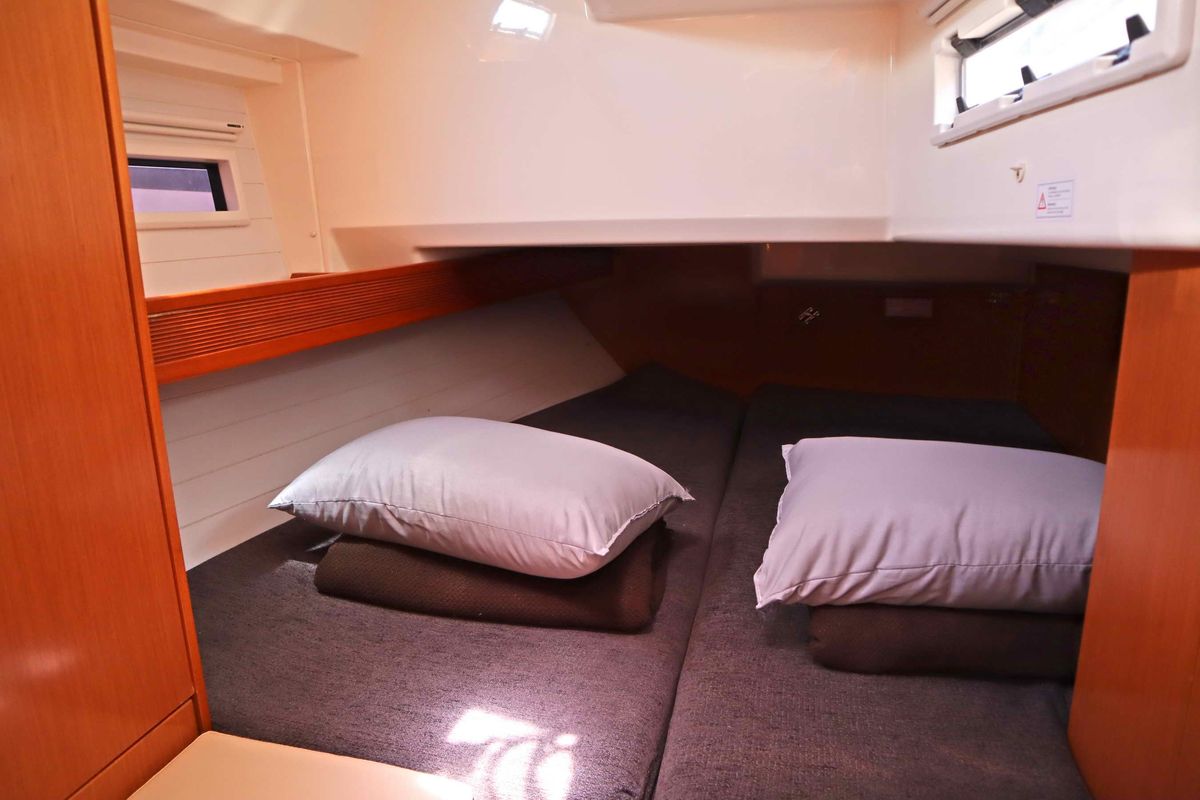 Cabin on Fortuna Redux, a Bavaria Cruiser 40 sailboat at Athens, Greece