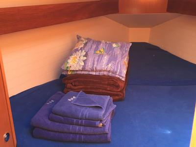 Cabin on Nici, a Bavaria Cruiser 32 sailboat at Općina Vrsar, Croatia