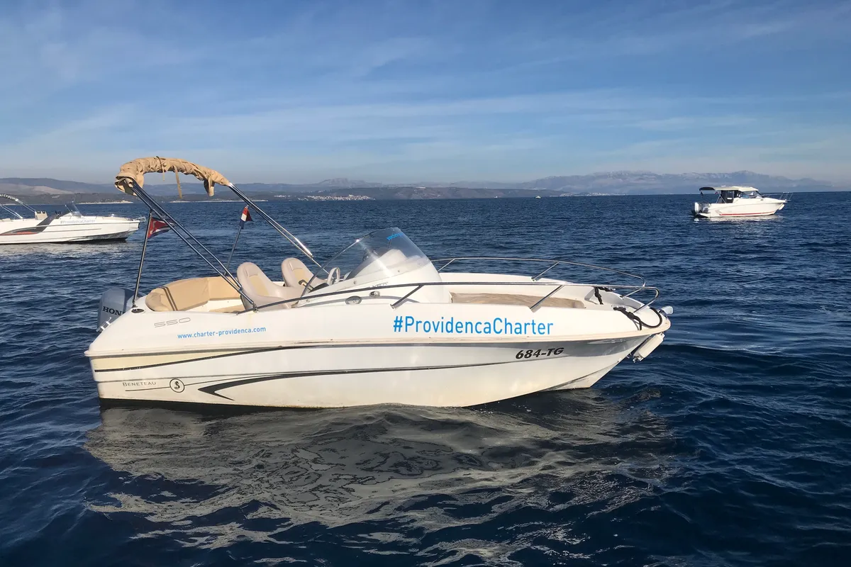 Exterior view of Beneteau Flyer 550 SUNdeck, a Beneteau Flyer 550 motorboat at Grad Trogir, Croatia
