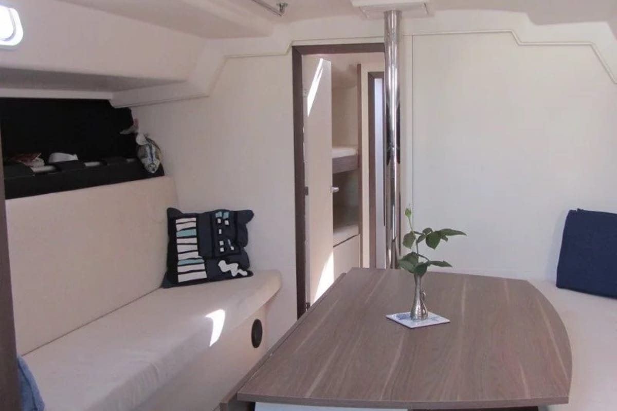 Salon of Premium, a Dehler Varianta 44 sailboat at Rosignano Solvay, Italy