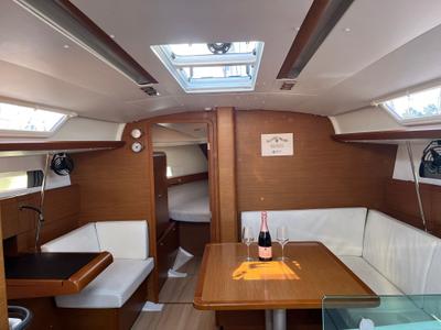 Salon of Bowie, a Jeanneau Sun Odyssey 419 sailboat at Općina Sukošan, Croatia