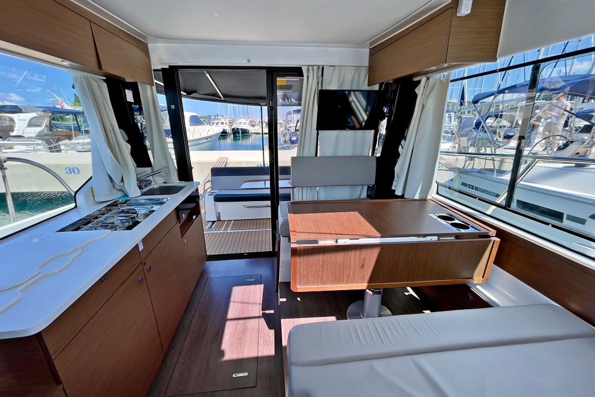 Salon of Helios, a Jeanneau Merry Fisher 1095 motorboat at Općina Sukošan, Croatia
