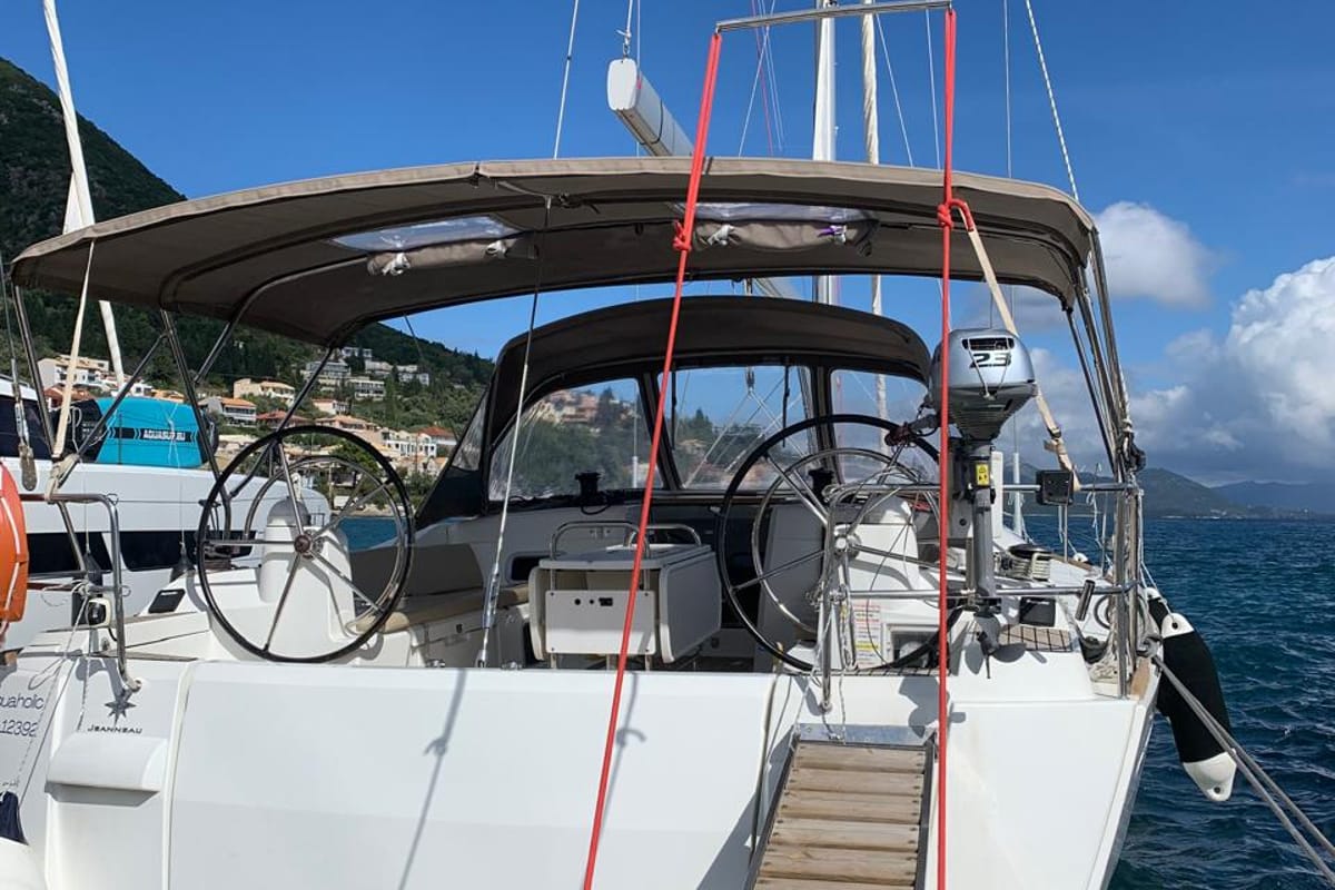 Exterior view of Aquaholic, a Jeanneau Sun Odyssey 519 sailboat at Municipal Unit of Ellomenos, Greece