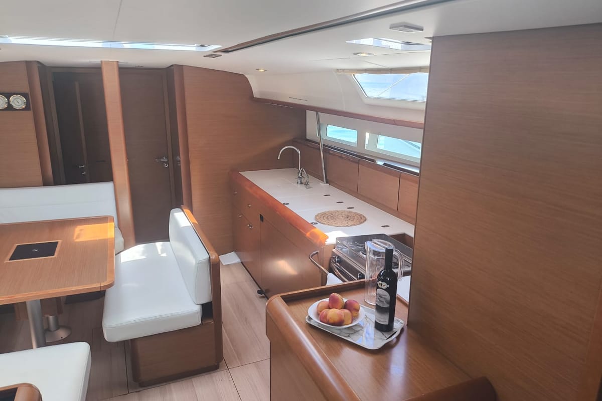 Salon of Aquaholic, a Jeanneau Sun Odyssey 519 sailboat at Municipal Unit of Ellomenos, Greece