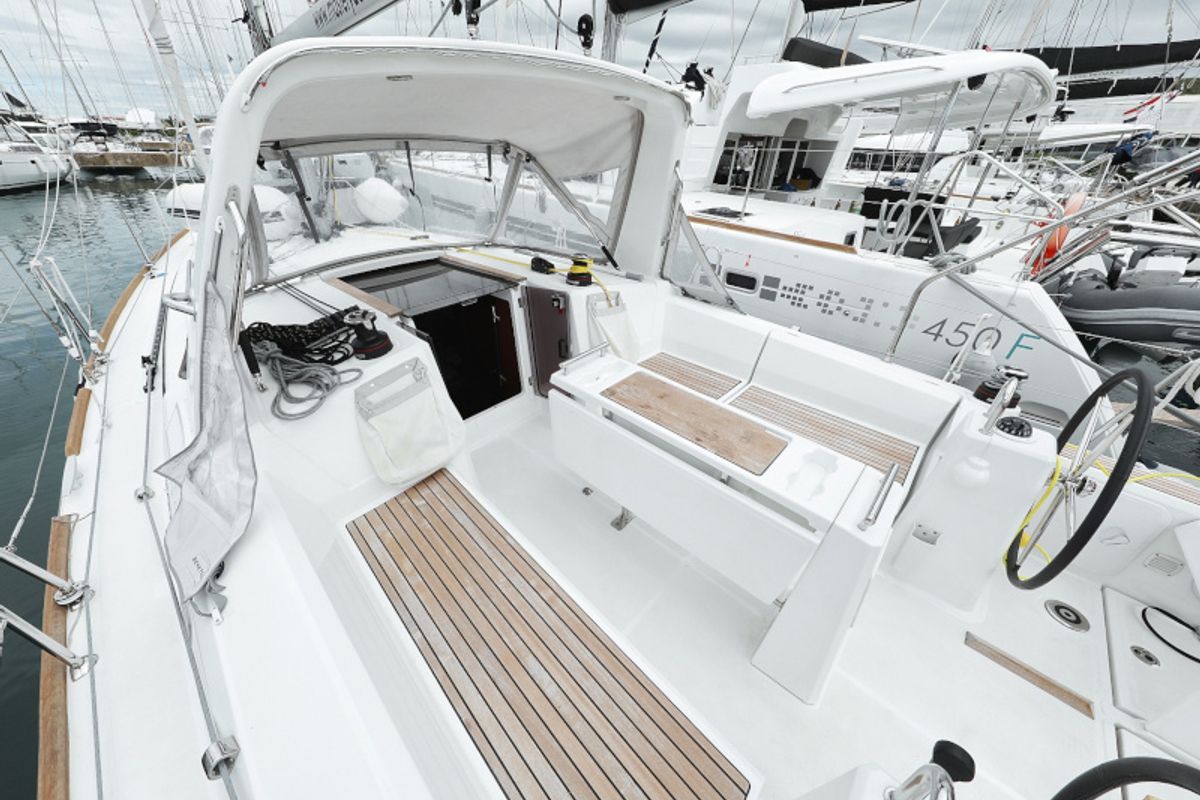Deck of Idila, a Beneteau Oceanis 35.1 sailboat at Općina Sukošan, Croatia