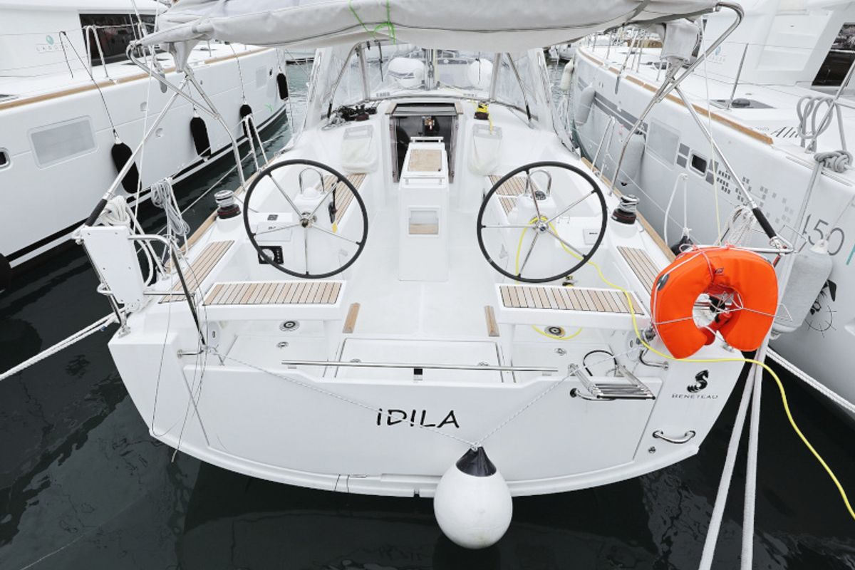 Exterior view of Idila, a Beneteau Oceanis 35.1 sailboat at Općina Sukošan, Croatia