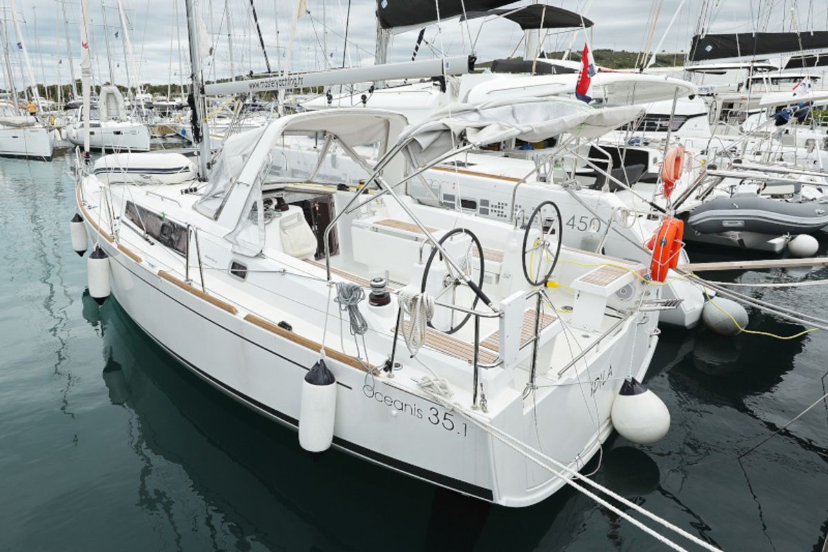Exterior view of Idila, a Beneteau Oceanis 35.1 sailboat at Općina Sukošan, Croatia