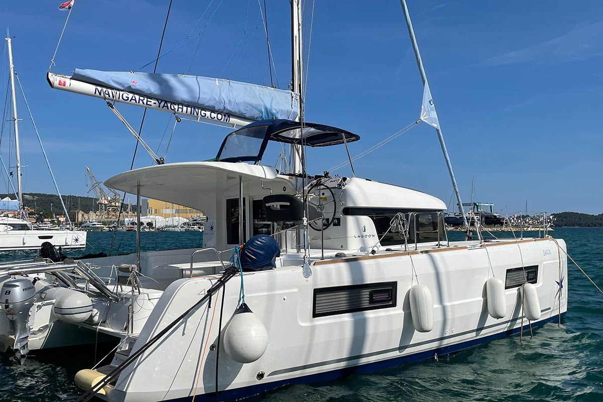 Mojito, a Lagoon 40 catamaran at Seget Donji, Croatia