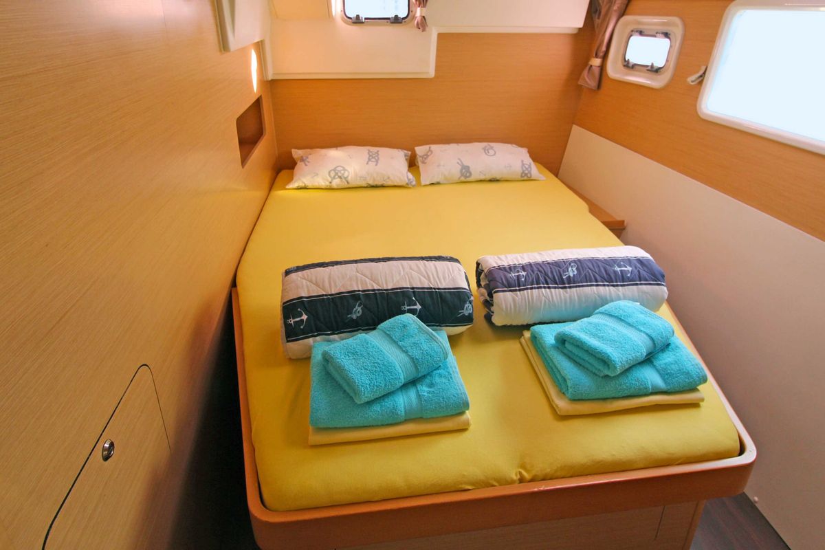 Cabin on Jazz Point, a Lagoon 400 catamaran at Split, Croatia