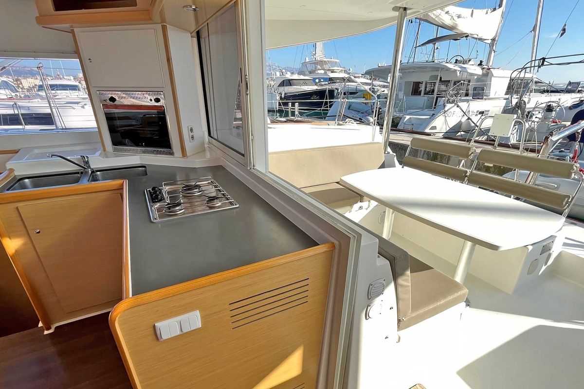 Galley of Jazz Point, a Lagoon 400 catamaran at Split, Croatia