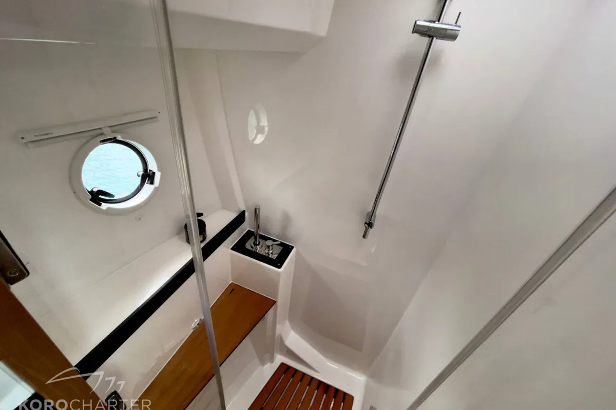 Spaceship, a Bavaria Virtess 420 Fly yacht at Punat, Croatia