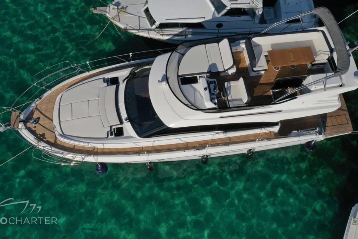 Spaceship, a Bavaria Virtess 420 Fly yacht at Punat, Croatia