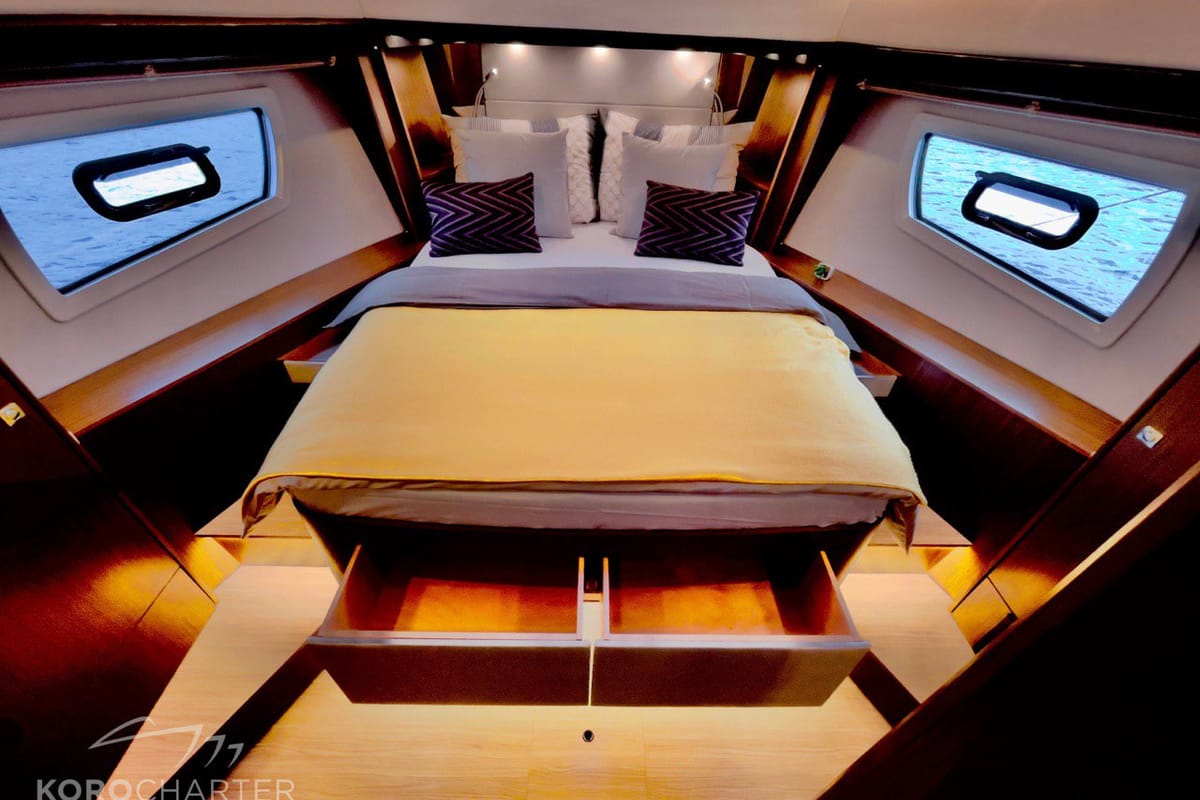 Spaceship, a Bavaria Virtess 420 Fly yacht at Punat, Croatia